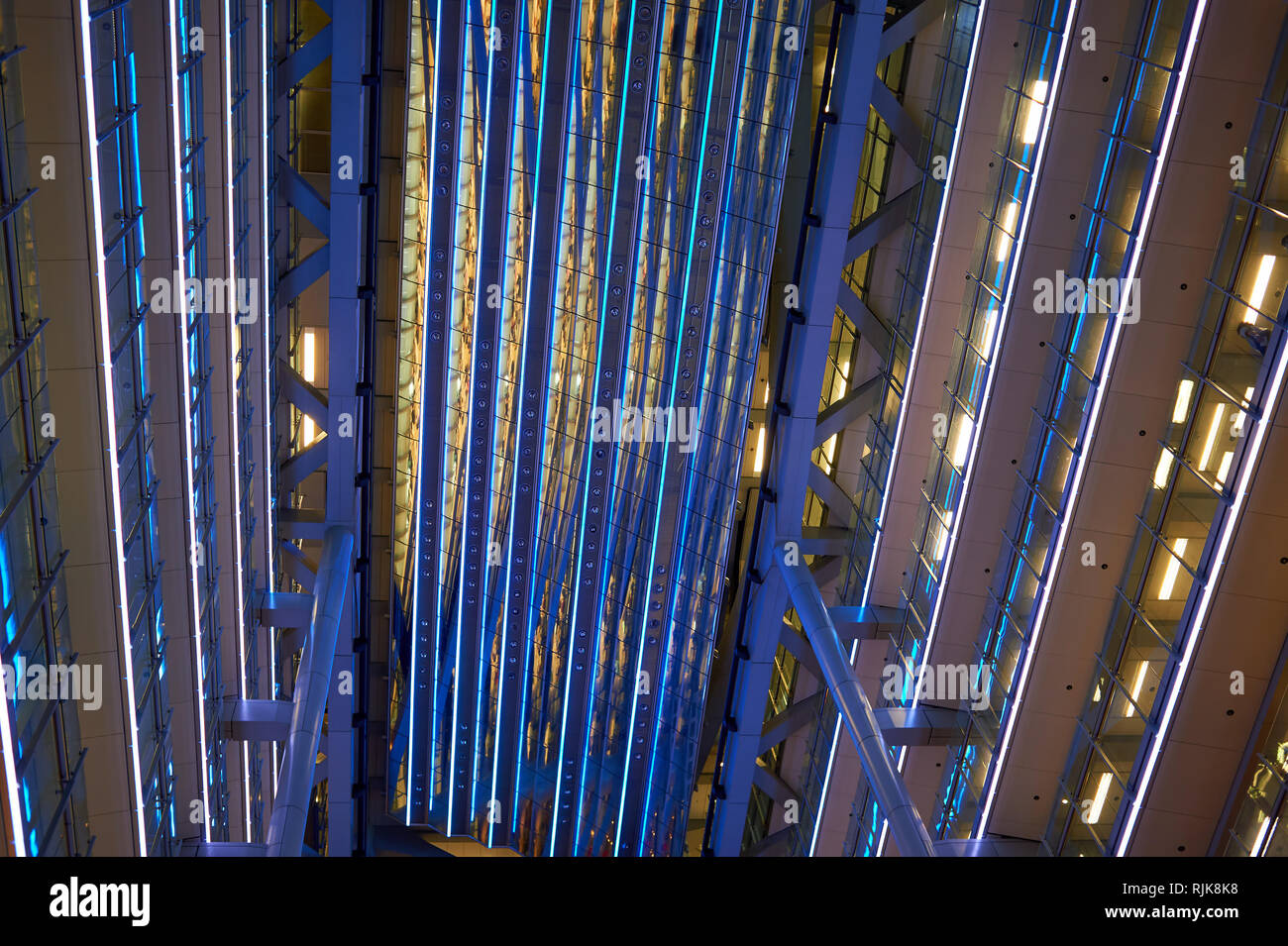 HONG KONG - Mai 06, 2015 : Bâtiment principal de HSBC à Hong Kong. HSBC Holdings plc est une multinationale britannique banking and financial services société headqua Banque D'Images