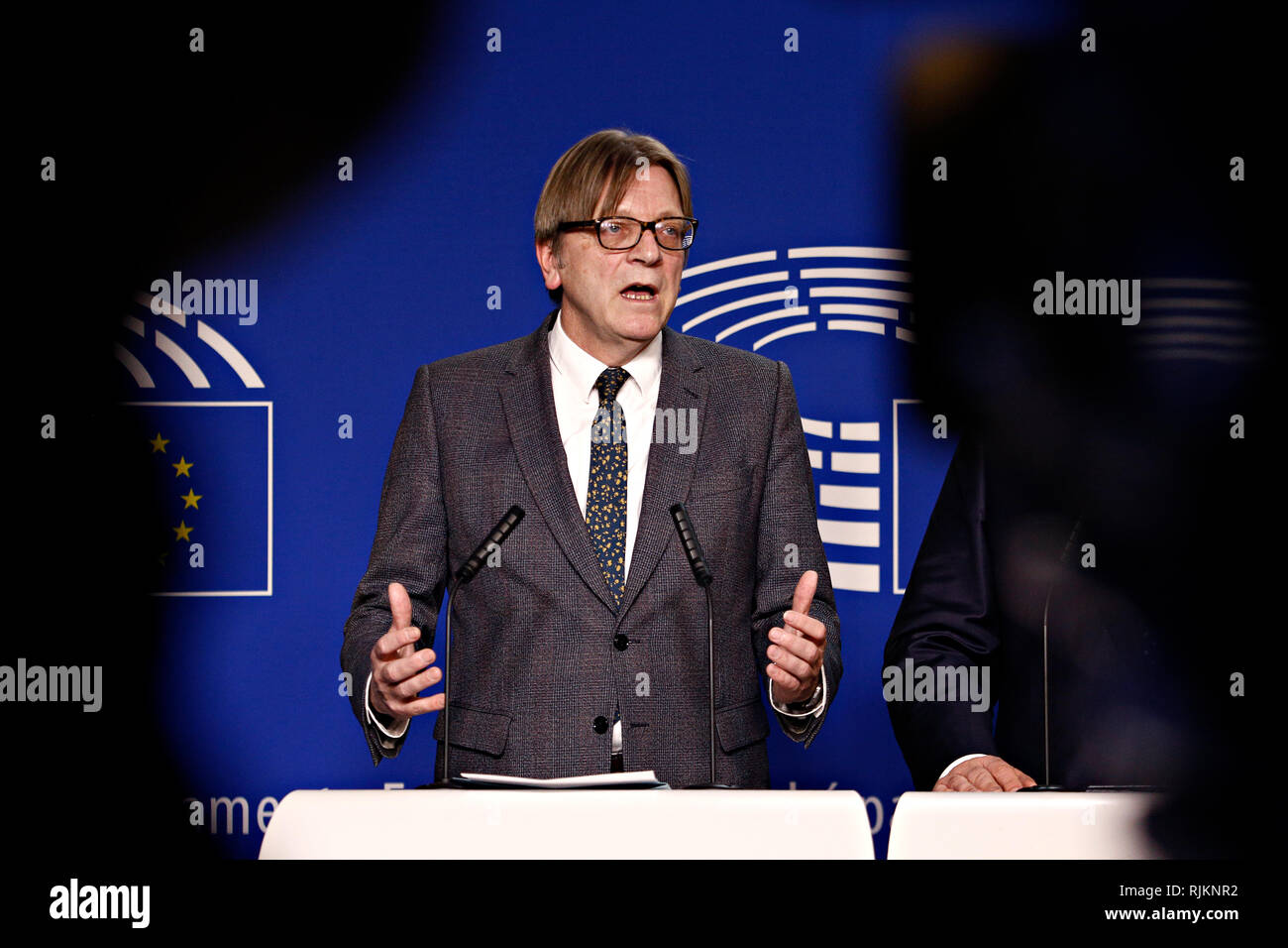 Bruxelles, Belgique. 7 Février, 2018. Président du Parlement européen, Antonio Tajani et négociateur Brexit Guy Verhofstadt donnera une conférence de presse à l'issue d'une réunion avec le Premier ministre britannique Theresa May. Credit : ALEXANDROS MICHAILIDIS/Alamy Live News Banque D'Images