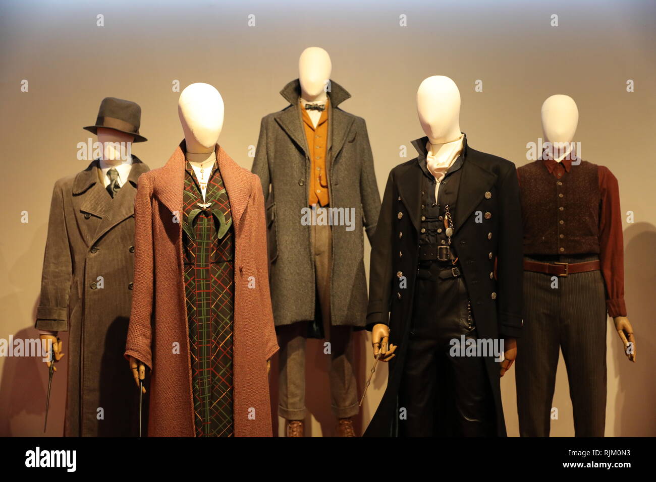 Los Angeles, CA / USA - 2/5/2019 : Costumes de 2019 films nommés aux Oscars, sur l'affichage à l'Institut de la mode/FIDM Design & Merchandising museum. Banque D'Images