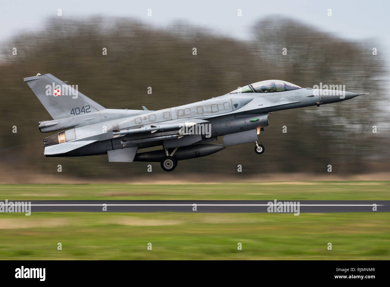 Un Lockheed Martin F-16D avion de chasse de l'Armée de l'Air polonaise. Banque D'Images