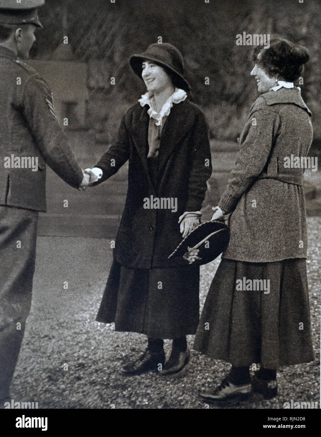 Au cours de la Première Guerre mondiale, le château de Glamis a été transformé en un hôpital pour les blessés. Lady Elizabeth Bowes Lyon (plus tard la reine Elizabeth consort de Grande-Bretagne), a permis d'infirmière les soldats. 1917 Banque D'Images