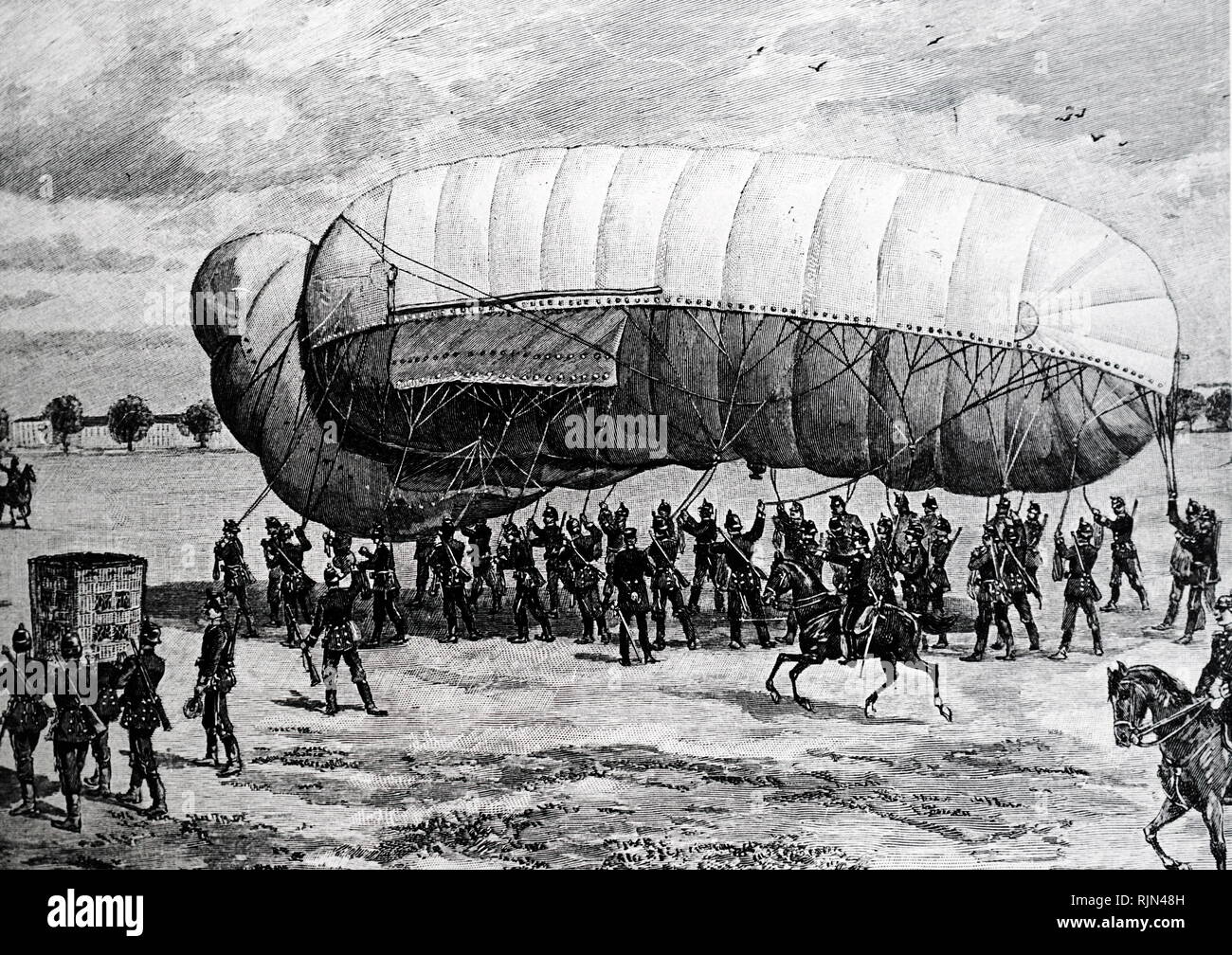 Illustration de Prussiens transporter un ballon lors d'exercices militaires. 1910. Banque D'Images