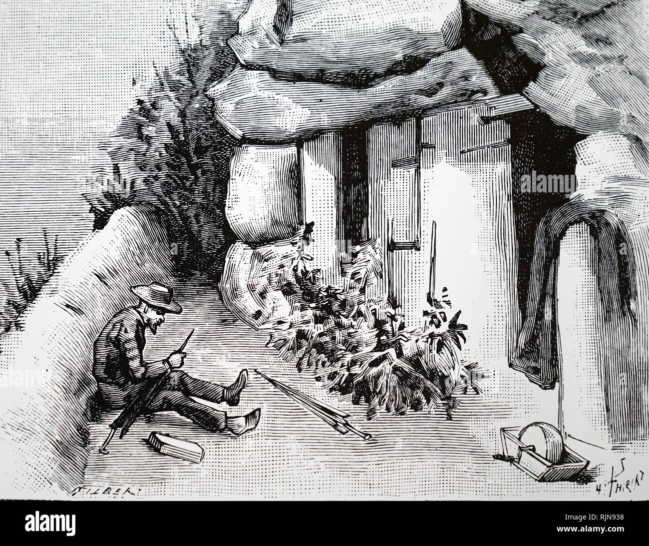 Une gravure représentant un couteau grinder en dehors de la porte de son habitat troglodytique dans le visage d'une falaise à Meschers, Charente-Inferieure. En date du 19e siècle Banque D'Images