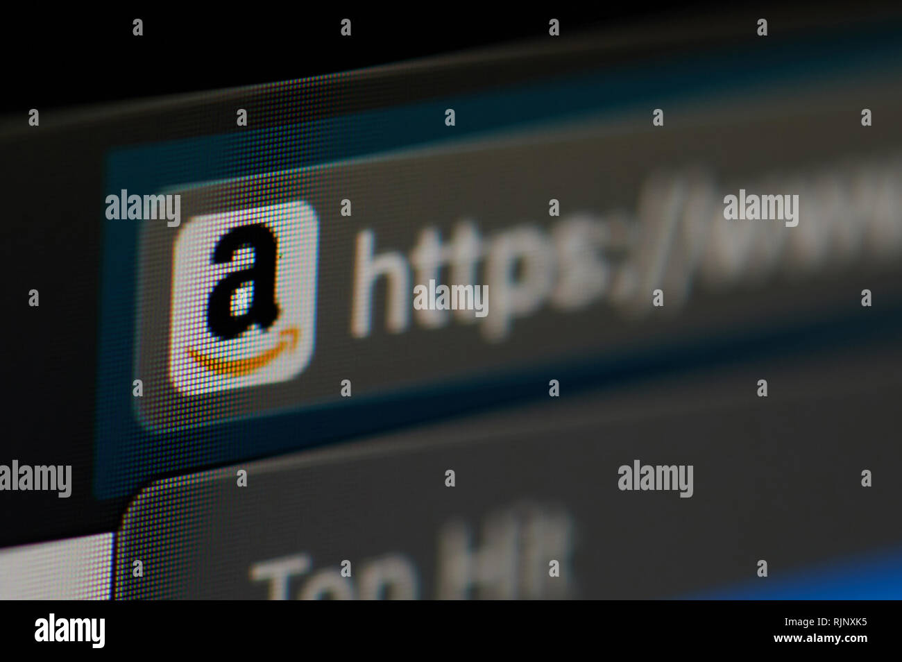 New York, USA - 6 février 2019 : Amazon icône sur la page web officielle sur l'écran de l'appareil pixelisées vue rapprochée Banque D'Images