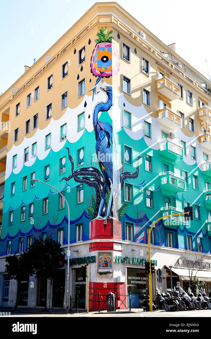 La chasse, la pollution Titre Artiste Federico Massa (Iena Cruz) C'est le plus grand de l'Europe faite avec la peinture murale écologique, que "mange" la Rome de la pollution Banque D'Images