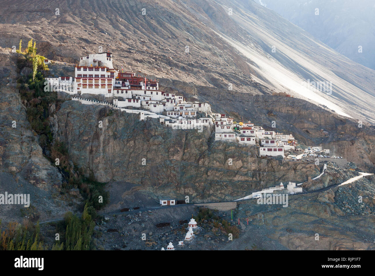 Monastère de Diskit (également connu sous le nom de Diskit Gompa ou Deskit Gompa), la Vallée de Nubra, Ladakh, le Jammu-et-Cachemire, l'Inde Banque D'Images