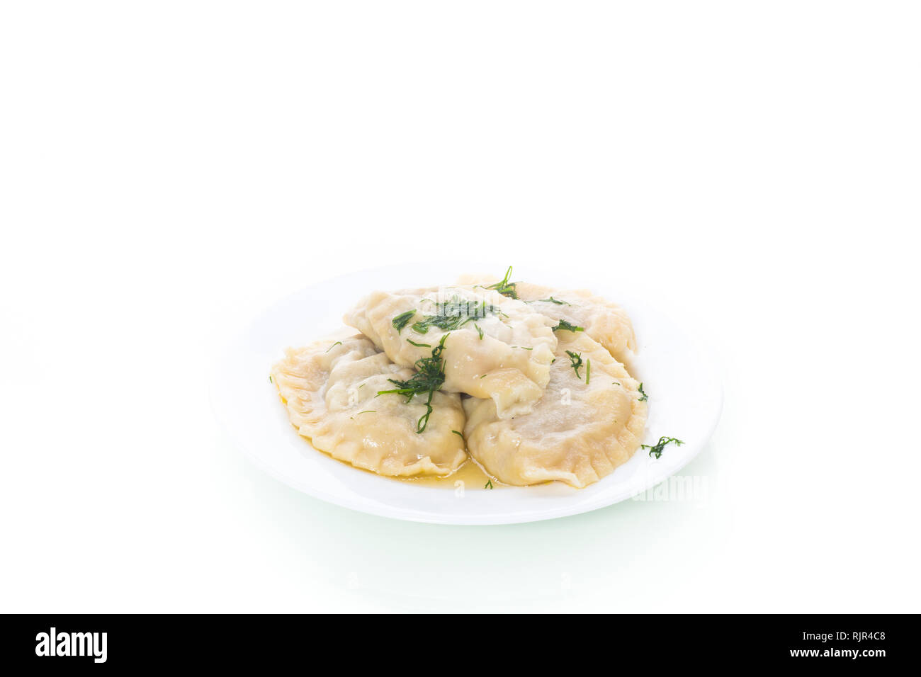 Quenelles bouillies farcies dans un plat, plat national ukrainien. Banque D'Images