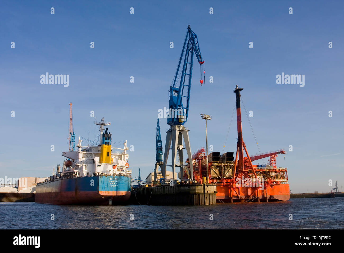 Navires spéciaux dans le port de Hambourg, Hambourg, Allemagne, Europe Banque D'Images