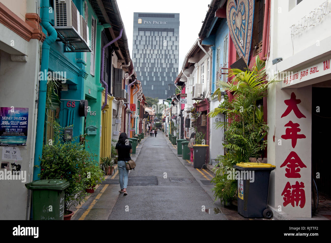 Vue générale de la colorée Haji Lane, dans le quartier arabe, Kampong Glam, Singapour Banque D'Images