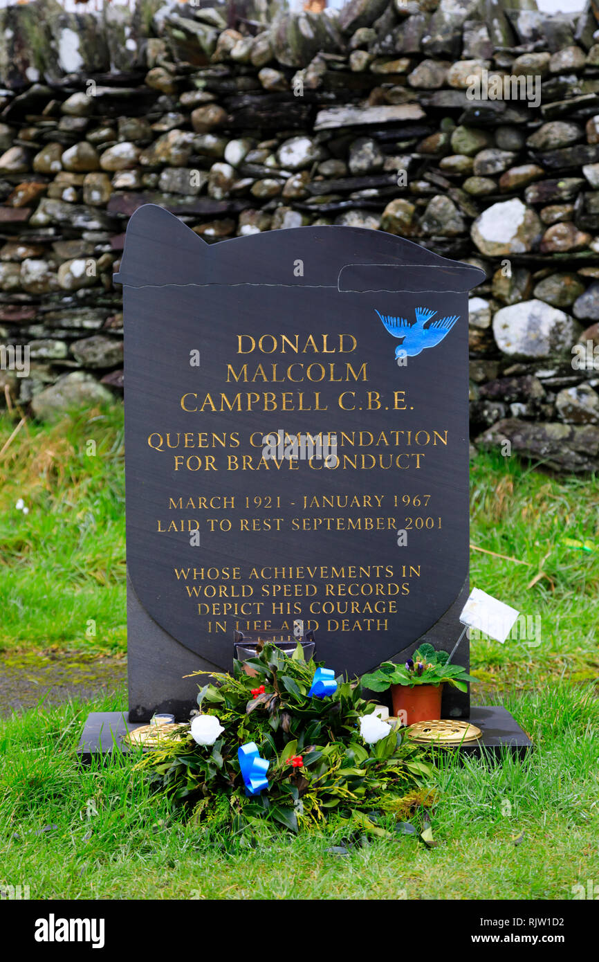 Donald Malcolm Campbell's grave. Coniston, Lake District, Cumbria, Angleterre Banque D'Images