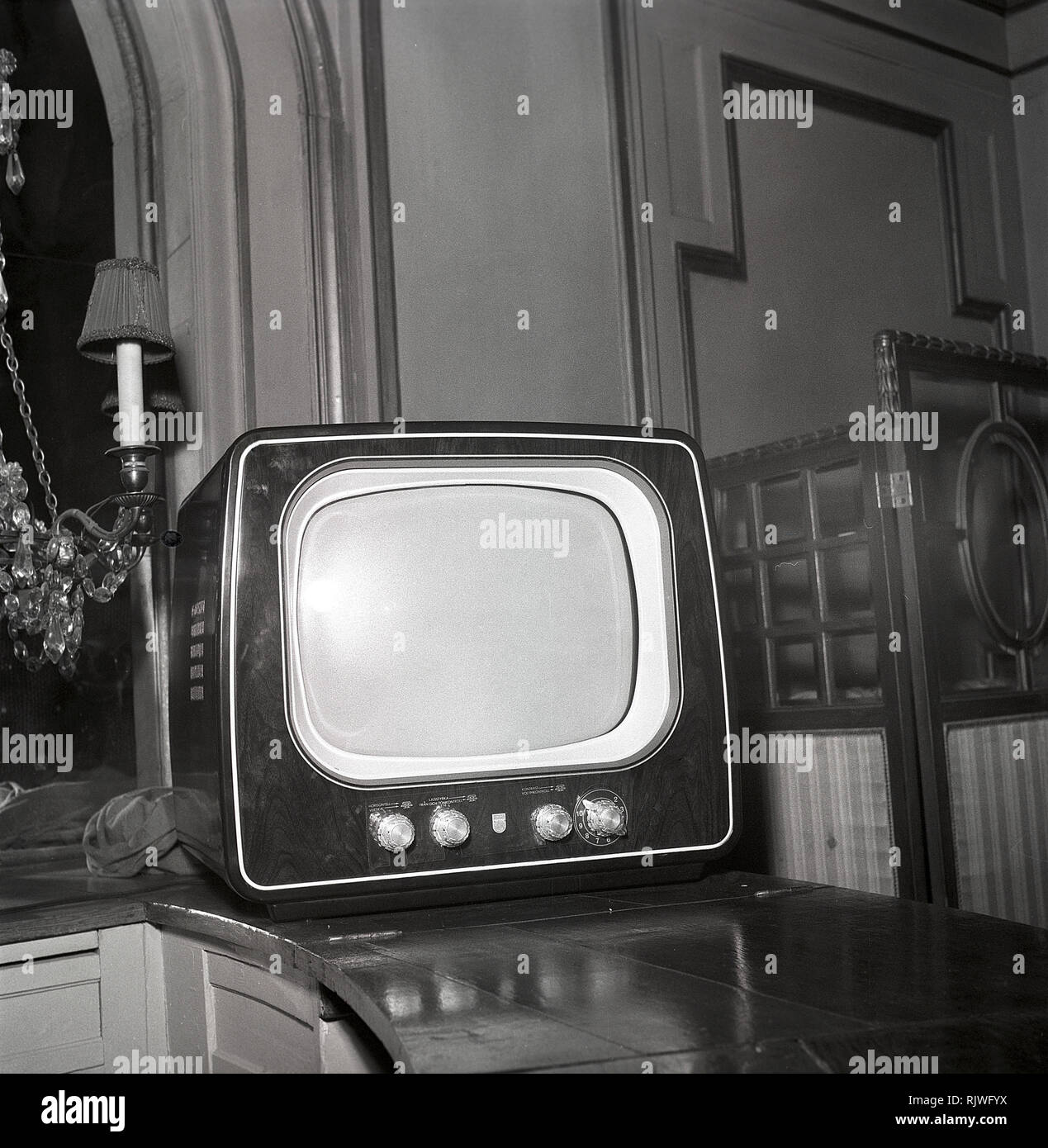 Invention of television 1952 Banque de photographies et d’images à haute résolution Alamy