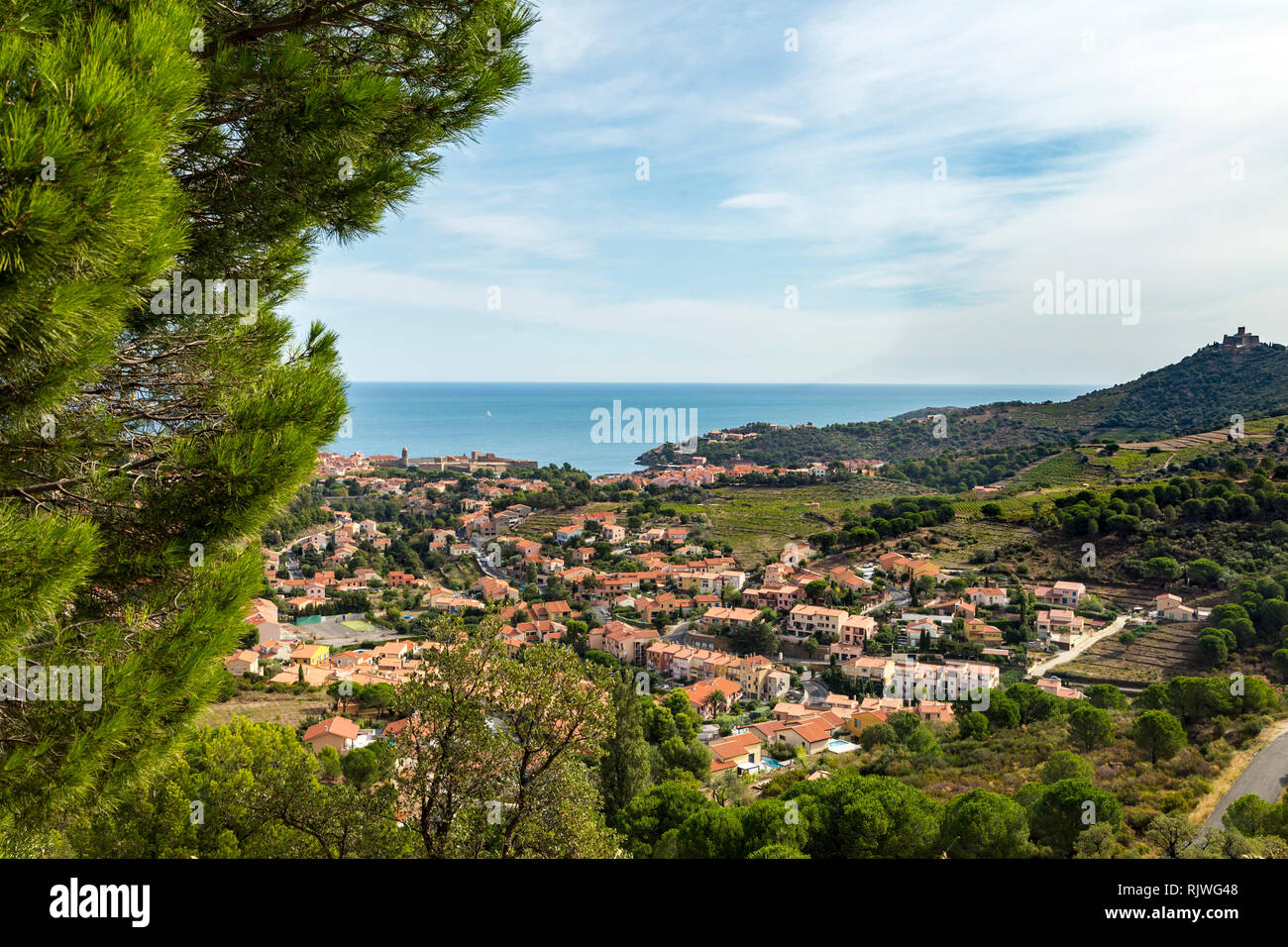 Belle vue de Collioure et la Mer Méditerranée Banque D'Images