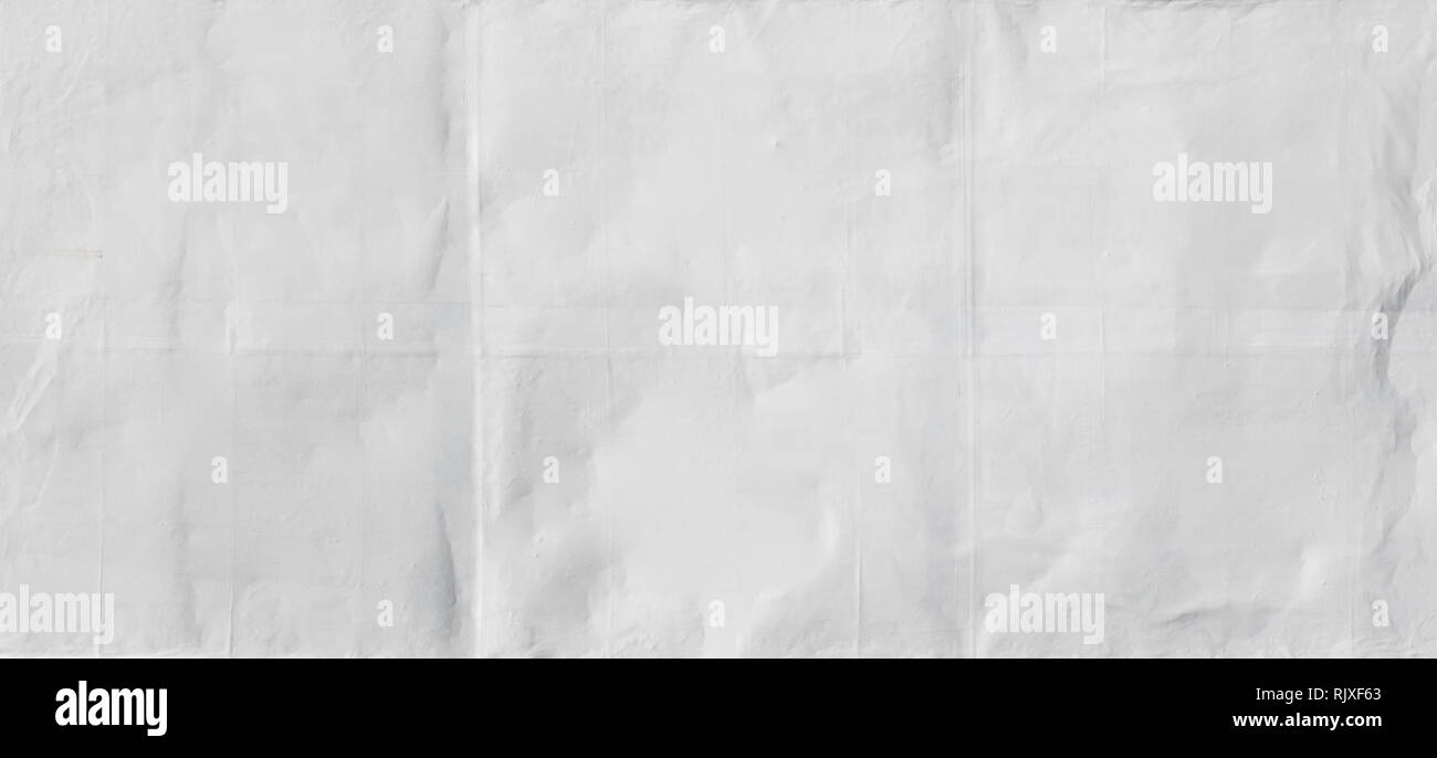 Blank billboard couverts dans la couche de texture de papier blanc Banque D'Images