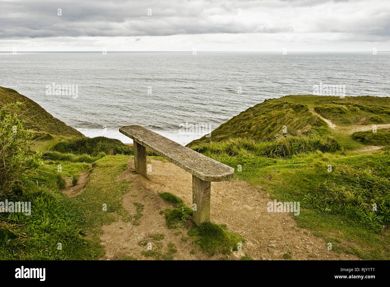 Banc avec vue sur océan Banque D'Images