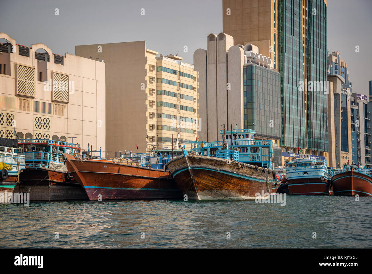Modern Cargo Port Banque D Image Et Photos Alamy
