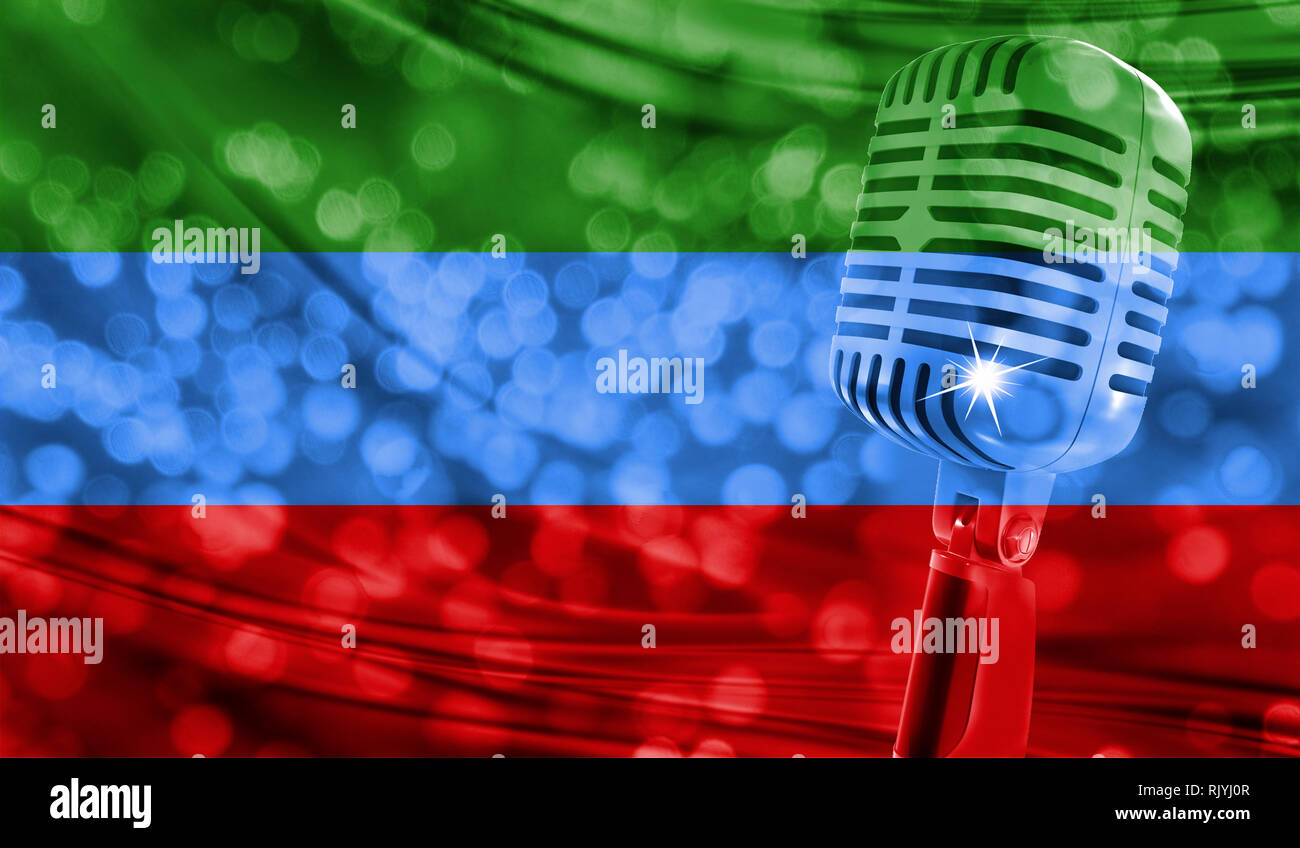 Microphone sur un arrière-plan flou d'un drapeau du Daghestan close-up Banque D'Images