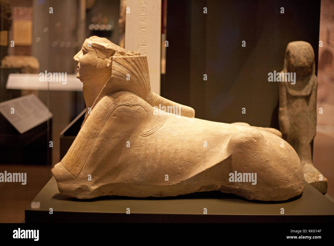 Édimbourg, Écosse, Royaume-Uni, le 8 février 2019, après l'exécution d'un £3,6 millions de projet appuyé par près de 500 différents donateurs Musée National d'Écosse ouvre de nouveaux trésors égyptiens et de l'Asie en tant que vitrine des objets 1300 rendez-vous sur l'affichage public, 40  % s'affiche pour la première fois en une génération. Chapelle tombeau Fragment Secours Aakseneb Banque D'Images