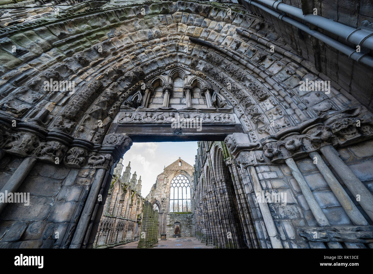 Détail de l'abbaye de Holyrood en ruine au palais de Holyroodhouse à Edimbourg, Ecosse, Royaume-Uni Banque D'Images