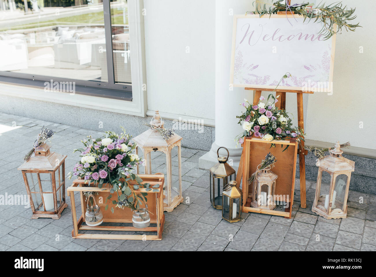 Un endroit pour rencontrer des personnes frappé pour célébrer le mariage. Banque D'Images