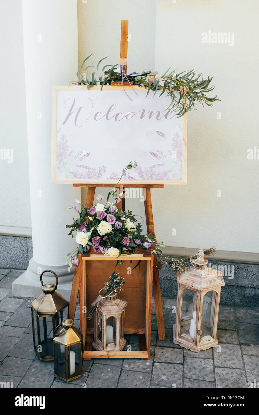 Un endroit pour rencontrer des personnes frappé pour célébrer le mariage. Banque D'Images