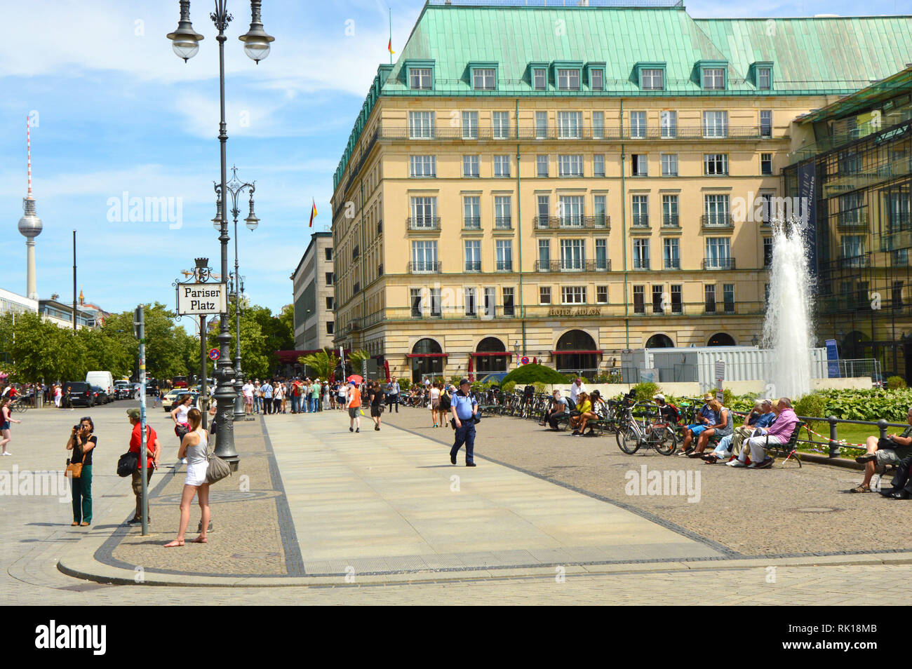 BERLIN, ALLEMAGNE - 21 juin 2017 : Pariser Platz de Berlin, Allemagne Banque D'Images