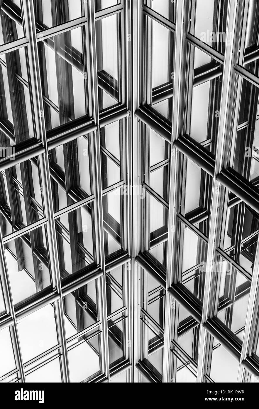 Munich, Bavière, Allemagne - 0729 2018 : Abstract view avec des lignes et des carrés d'un bâtiment de la ville Banque D'Images