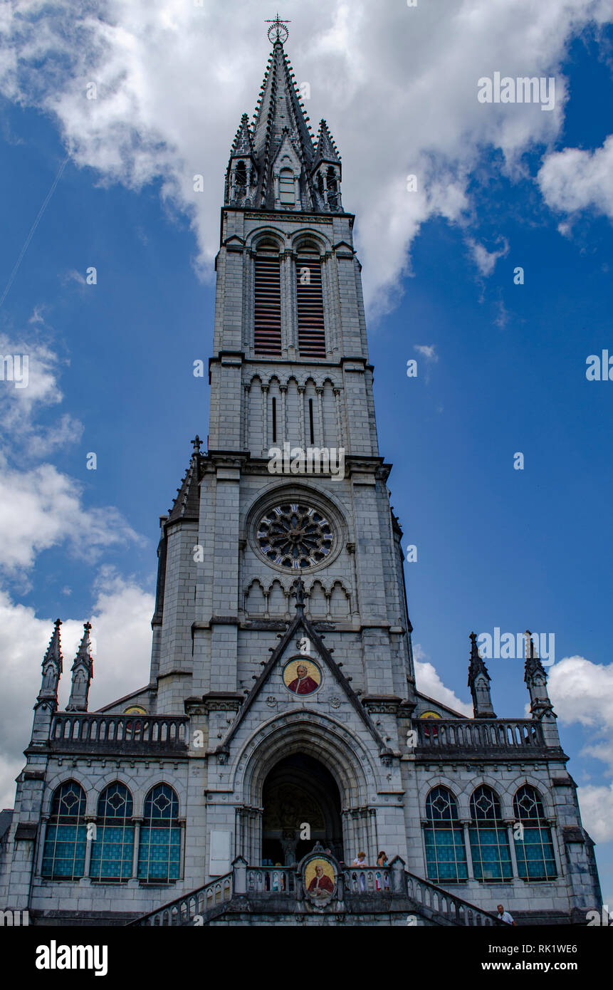 Lourdes, France ; Août 2013 : détails différents du Sanctuaire de Lourdes en France Banque D'Images