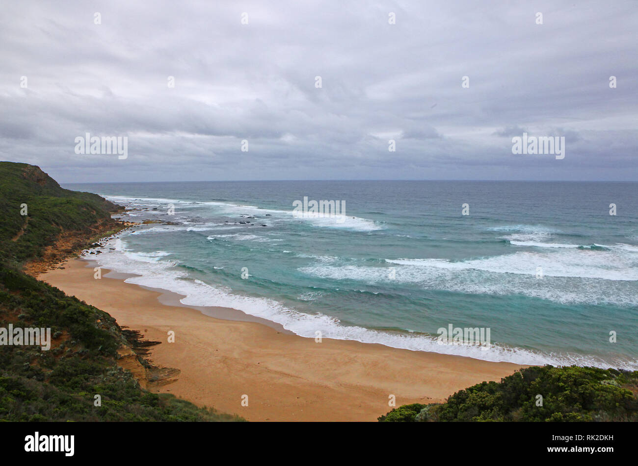 Visiter l'Australie. Le long de la Great Ocean Road. Mer et plages de l'océan et le grand Parc National d'Otway. Banque D'Images