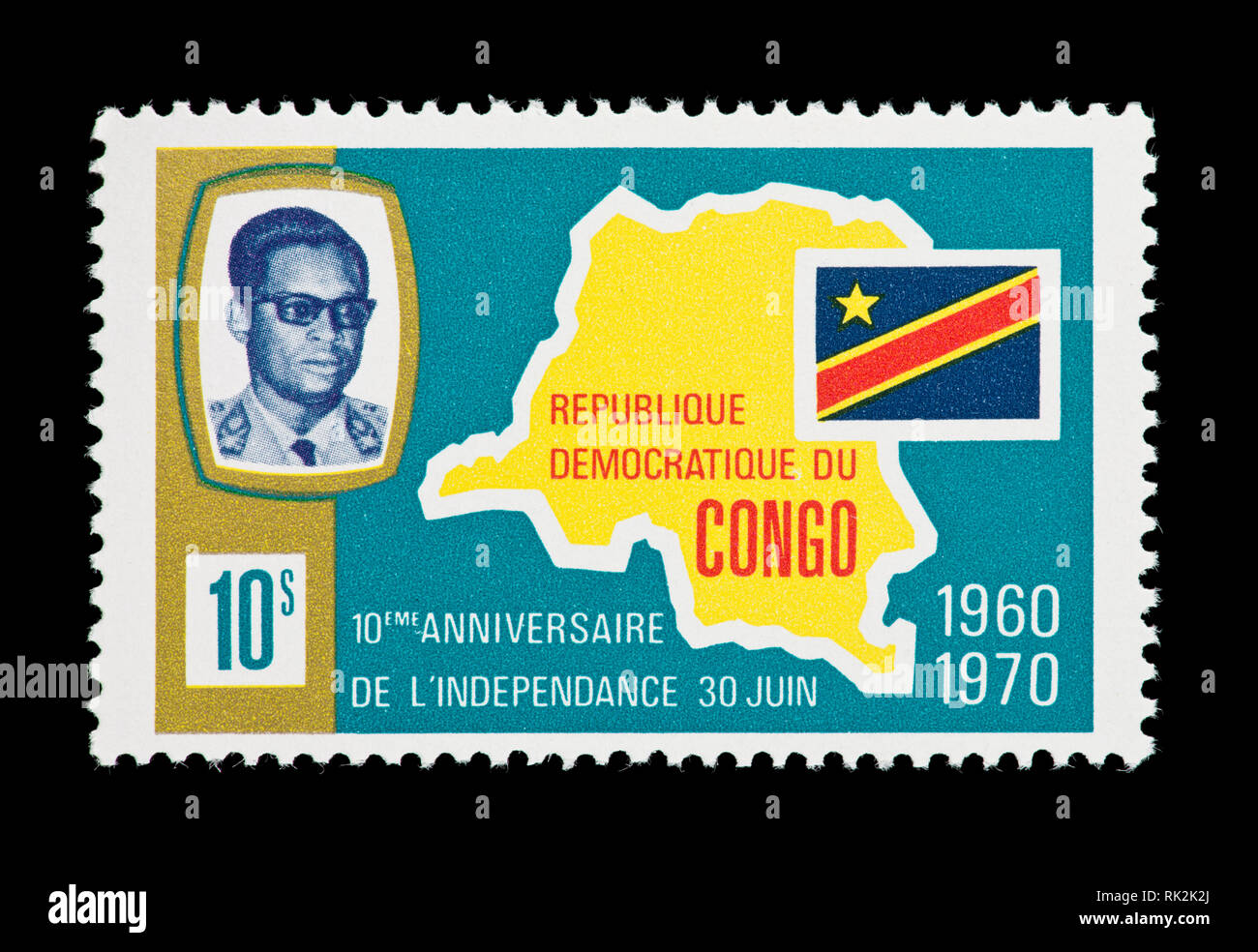 Timbre-poste de Congo représentant le Président Mobutu et la carte et drapeau du Congo, 10e anniversaire de l'indépendance. Banque D'Images
