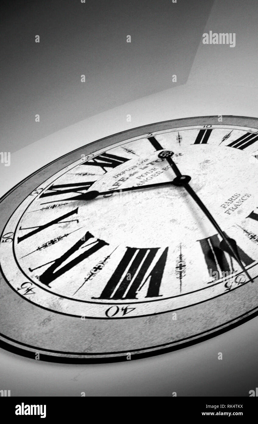 Horloge monochrome déformée Banque D'Images