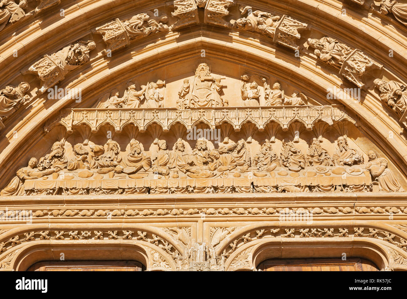 PALMA DE MAJORQUE, ESPAGNE - 30 janvier 2019 : La pierre de secours Dernier Dîner dans le portail sud de la cathédrale La Seu de maîtres Pere Morey, et Guille Banque D'Images