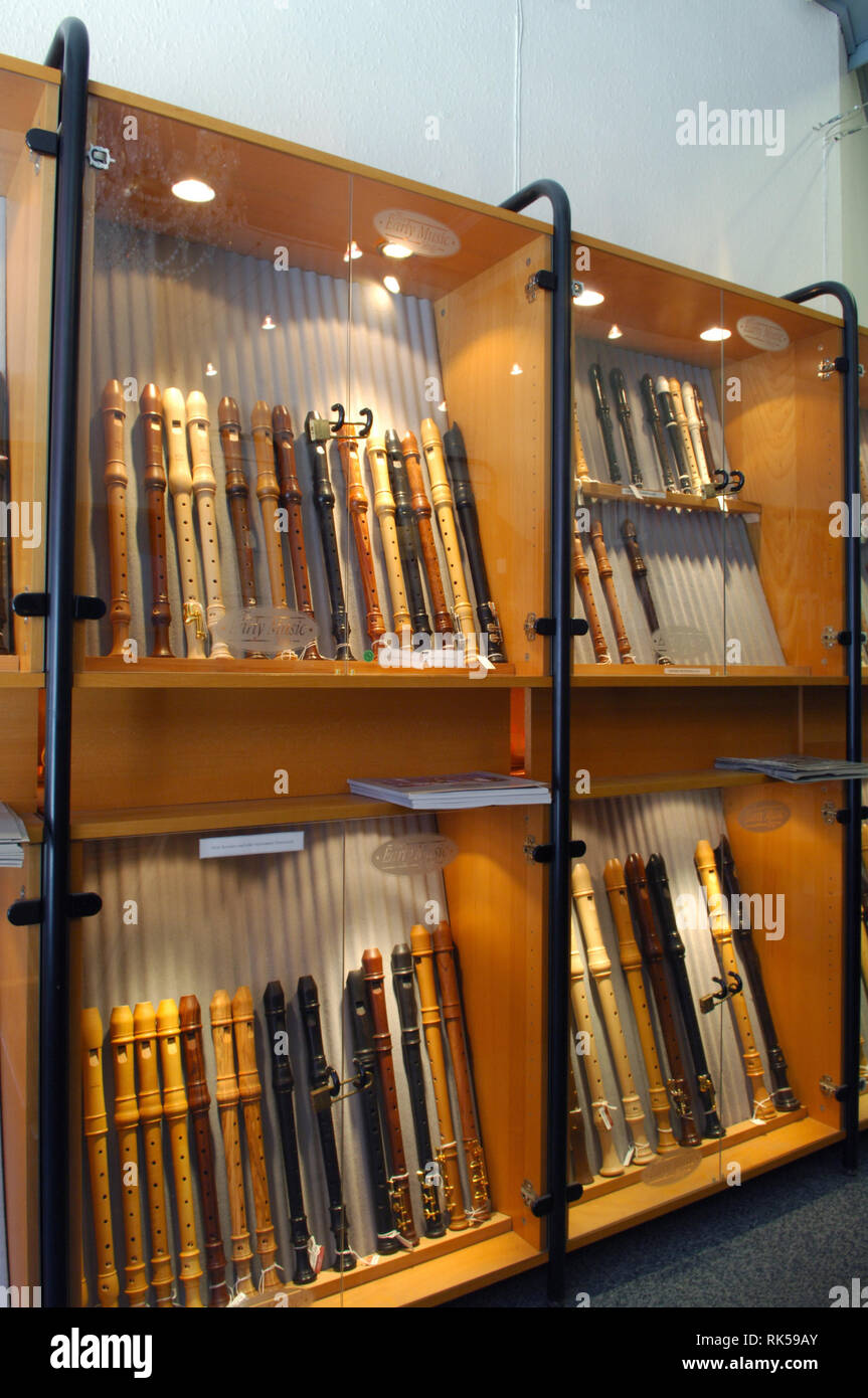 Diverses flûtes, flûtes à vendre au début de magasin de musique, Londres Banque D'Images