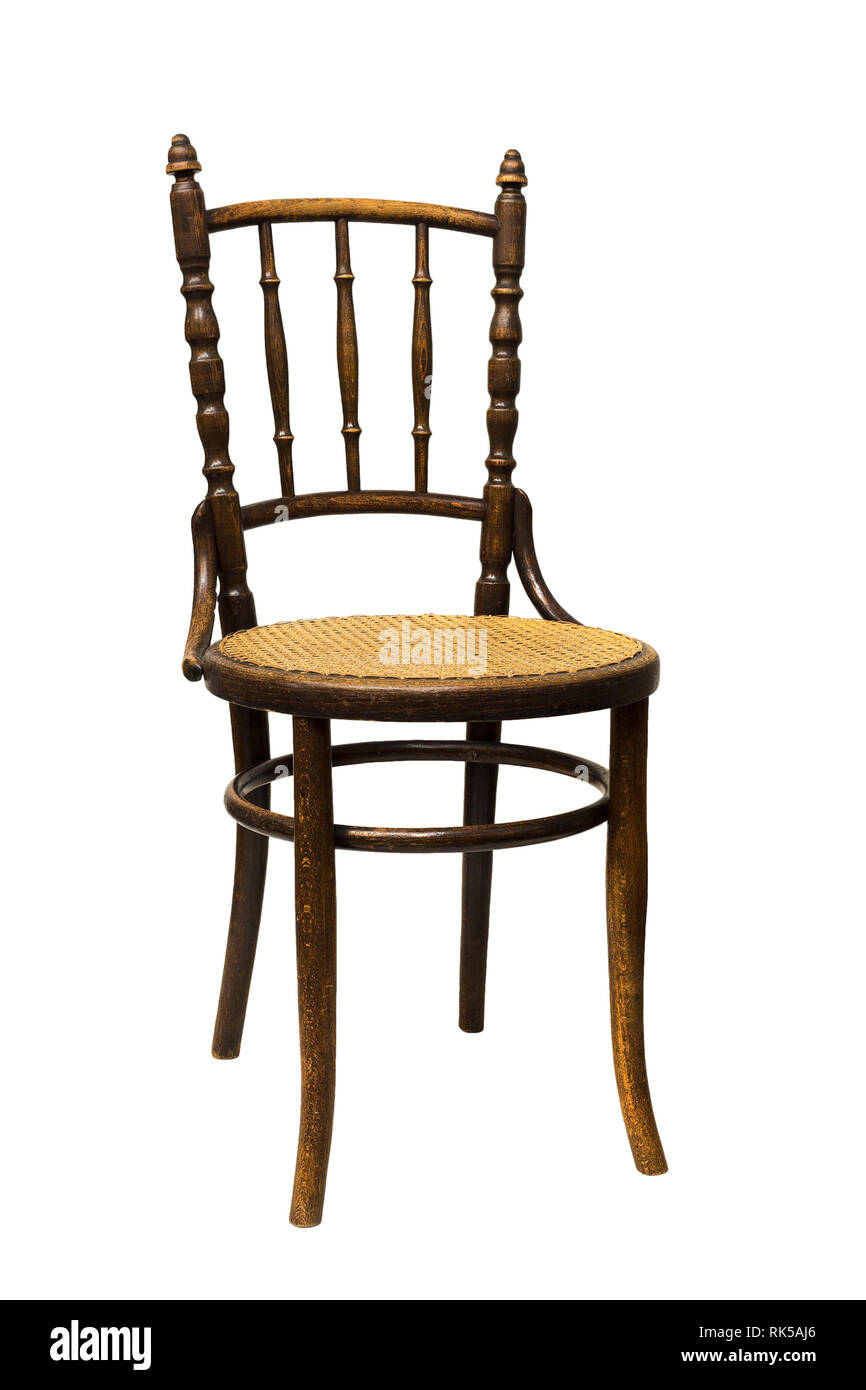 Meubles anciens meubles en bois courbé - président viennois avec le rotin isolé sur blanc. Banque D'Images
