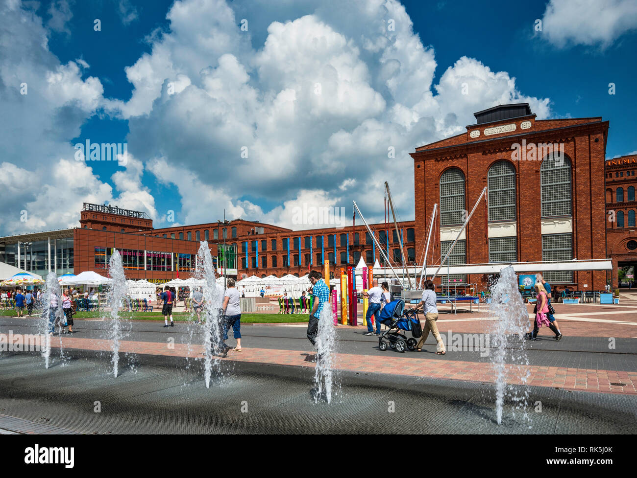 Centre commercial et de divertissement Manufaktura au complexe industriel du 19ème siècle à Lodz, Pologne Banque D'Images