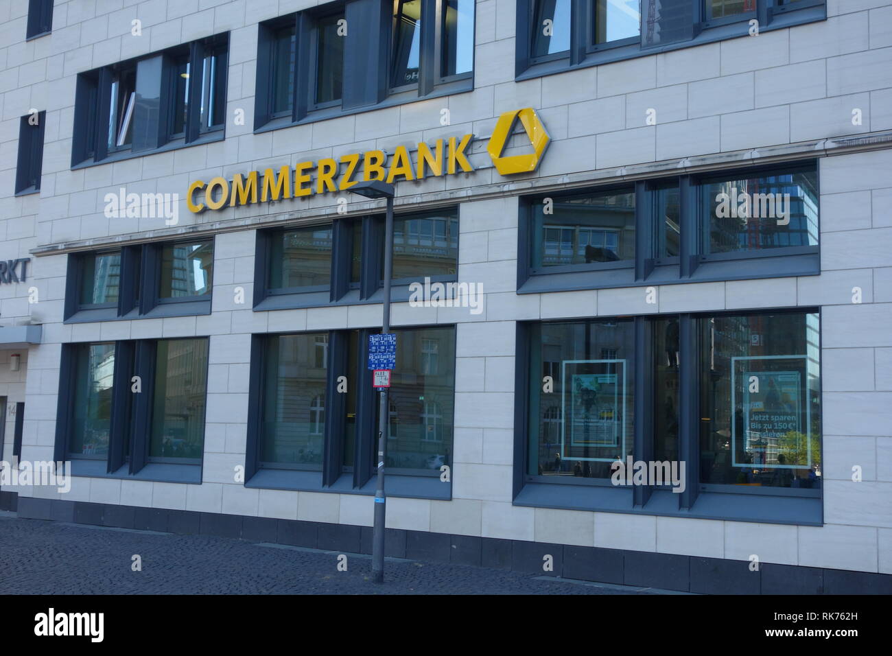 L'extérieur d'une succursale de la Commerzbank à Francfort am Main, Allemagne Banque D'Images