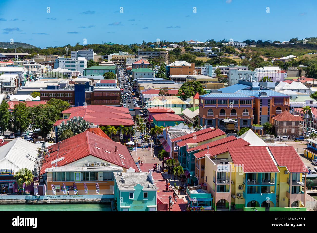 ANTIGUA, ANTILLES - mars 1, 2018 : l'économie d'Antigua est presque entièrement basée sur le tourisme. C'est une destination de croisière majeur, un lieu de villégiature Banque D'Images