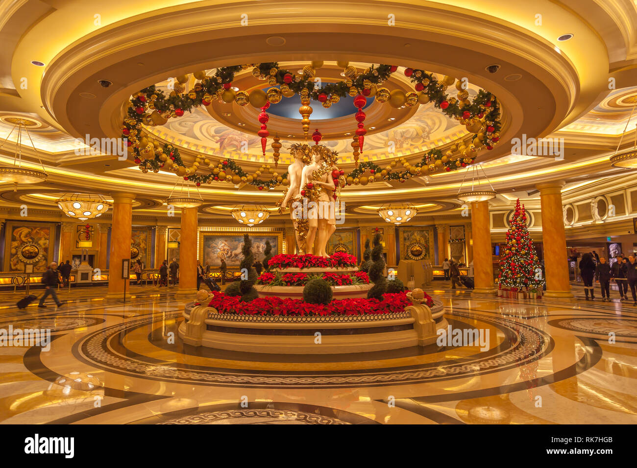 Vue de l'intérieur du lobby dans le Caesars Palace. Le Caesars Palace est un luxueux hôtel 4 Diamants AAA et casino de Paradise, Nevada, United States. Banque D'Images