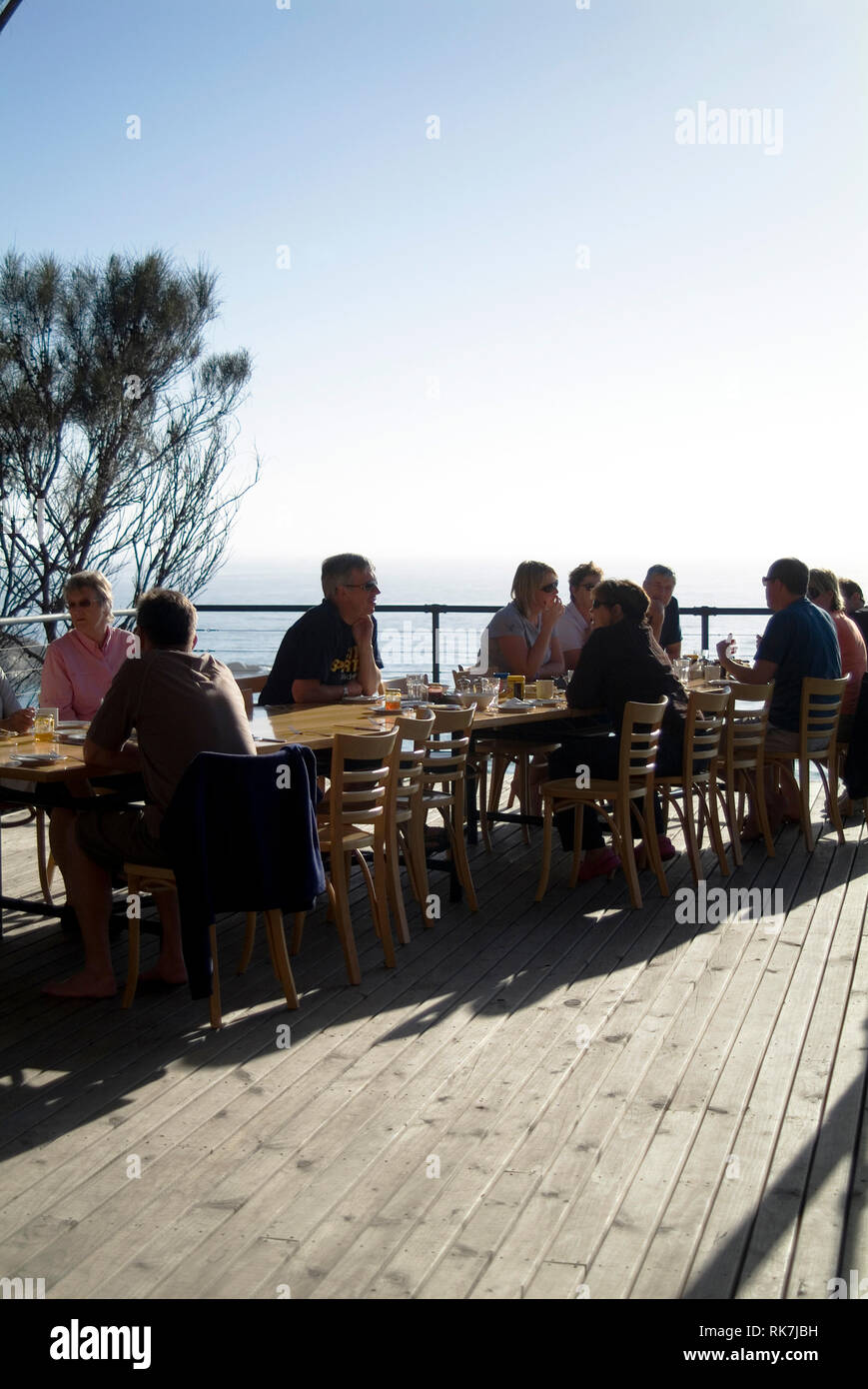 Petit-déjeuner à l'hôtel The Lodge - un éco-friendly et durable sur l'hôtel 4 jours à pied Bay of Fires, Côte Est, Tasmanie, Australie. Banque D'Images