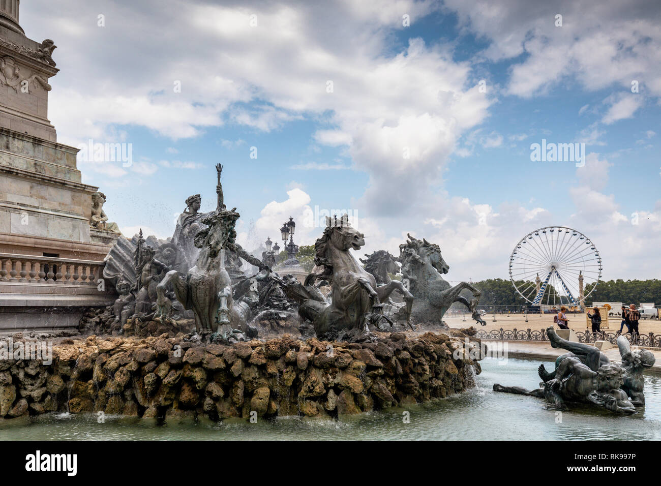 Fontaine des Quinconces, monument aux Girondins, Bordeaux, Gironde, Aquitaine, France Banque D'Images
