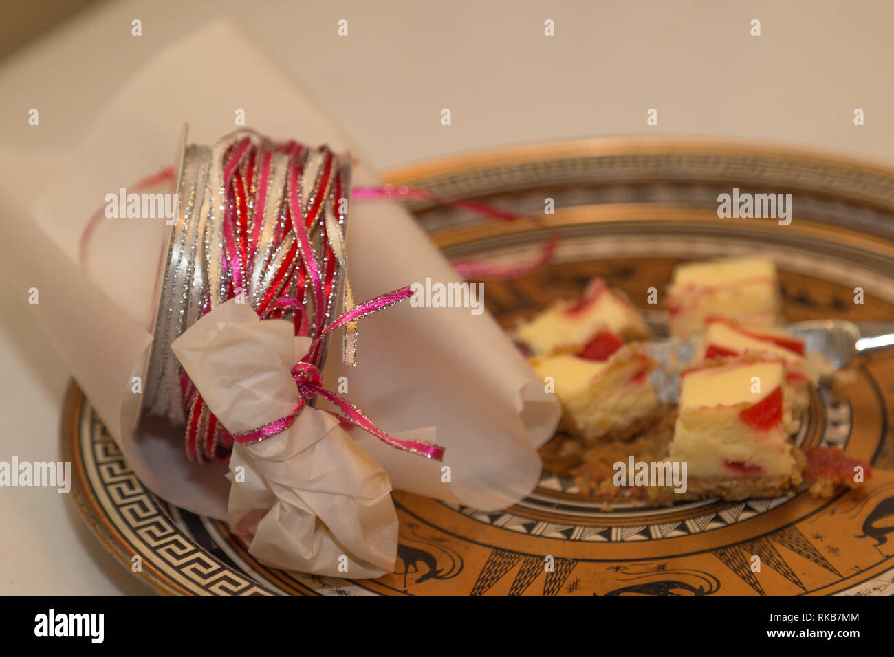 Que faire avec les restes de gâteau au fromage de bars. Banque D'Images