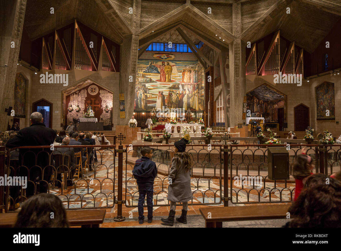 Intérieur de l'Église (Basilique de l'Annonciation) dans le centre de Nazareth Banque D'Images