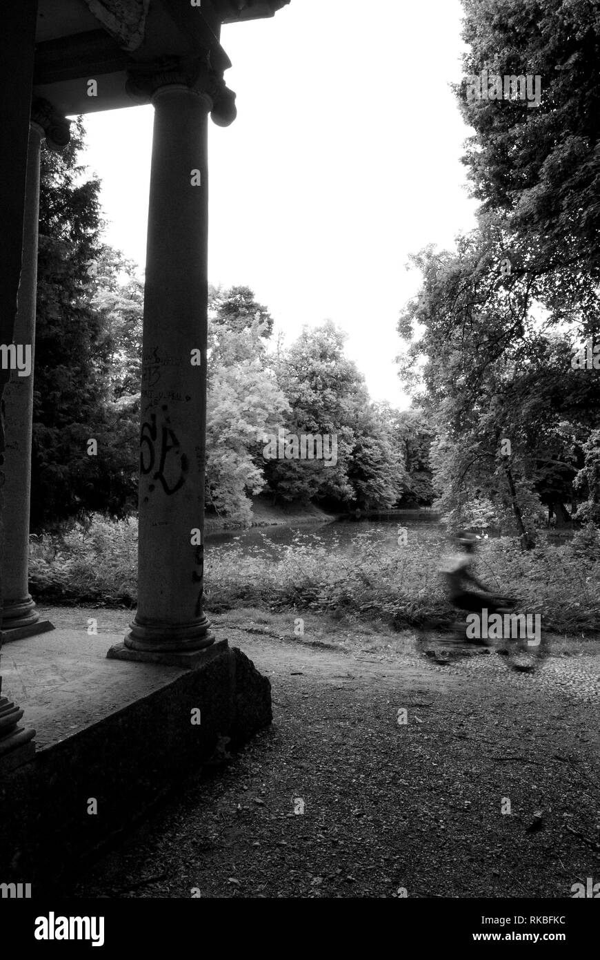 Jardins publics de Monza, Italie. La colonne Banque D'Images