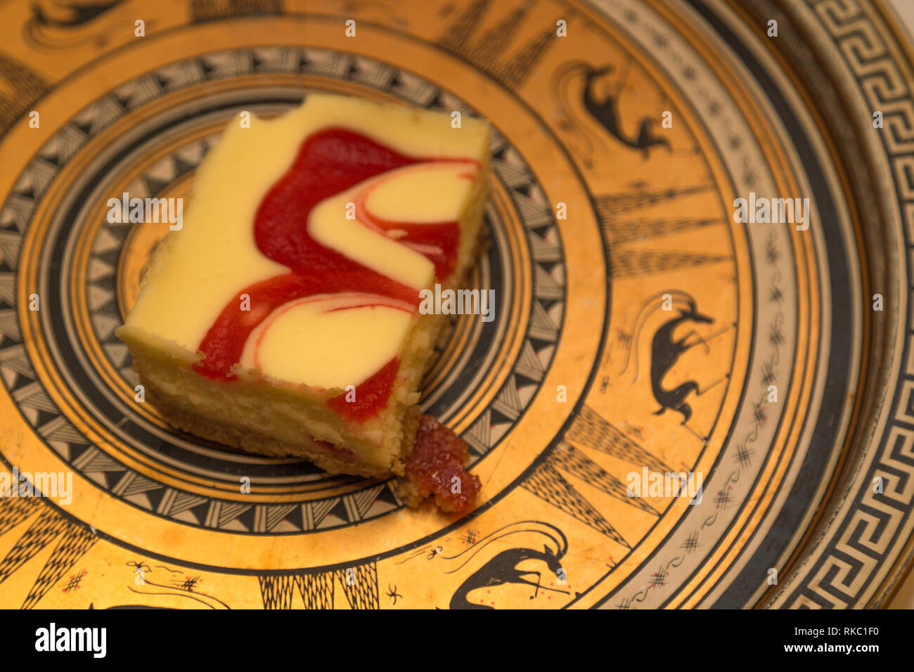 Que faire avec les restes de gâteau au fromage de bars. Banque D'Images