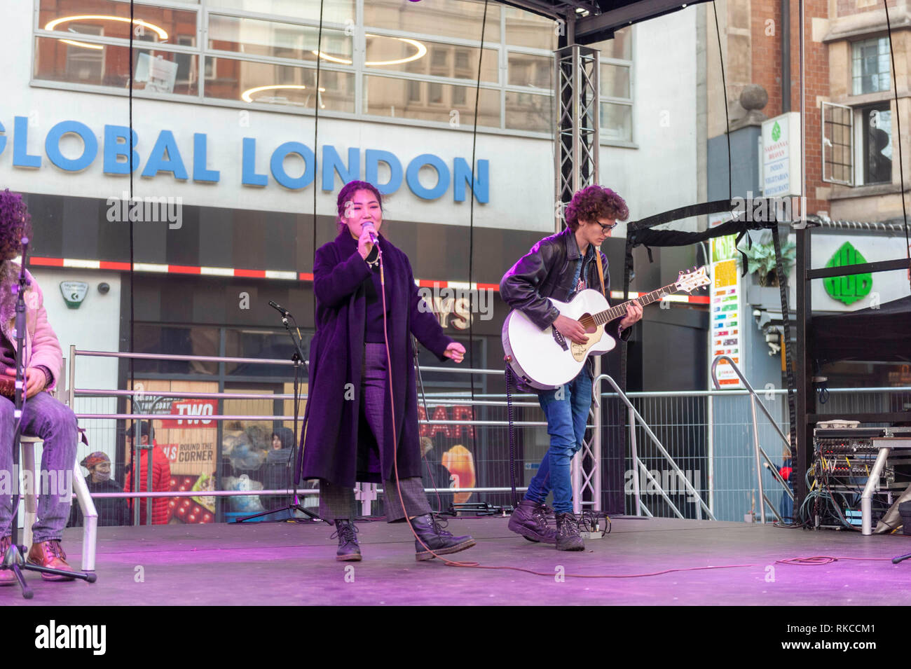 Londres, Royaume-Uni. 10 fév, 2019. Street Band dans Charing Cross Road, près de Trafalgar Square à Londres, Angleterre, Royaume-Uni., pendant les célébrations du Nouvel An chinois. Crédit : Ian Laker/Alamy Live News. Banque D'Images