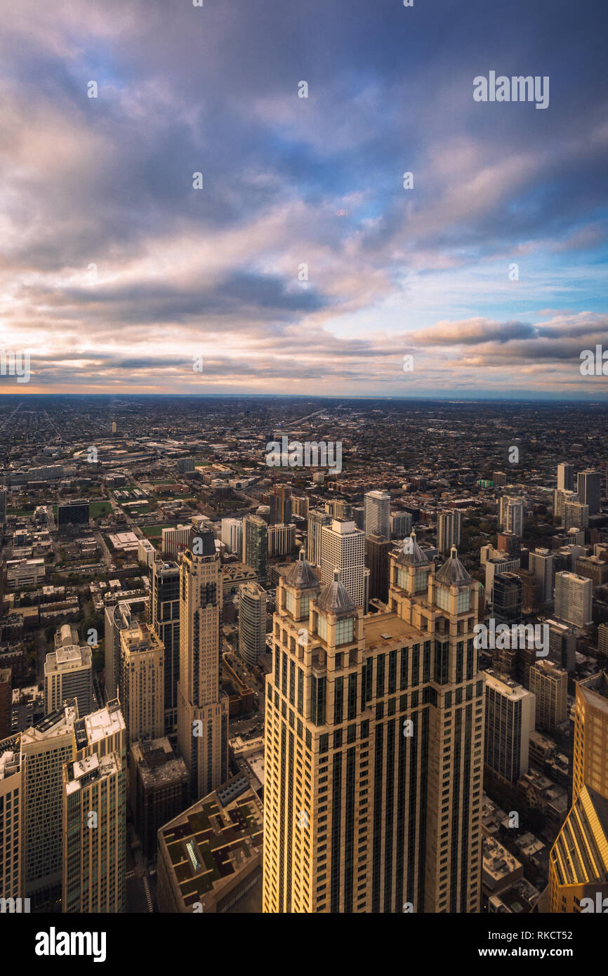 Après-midi Cityscape Chicago Illinois Ville Architecture Centre urbain paysage aérien feux Banque D'Images