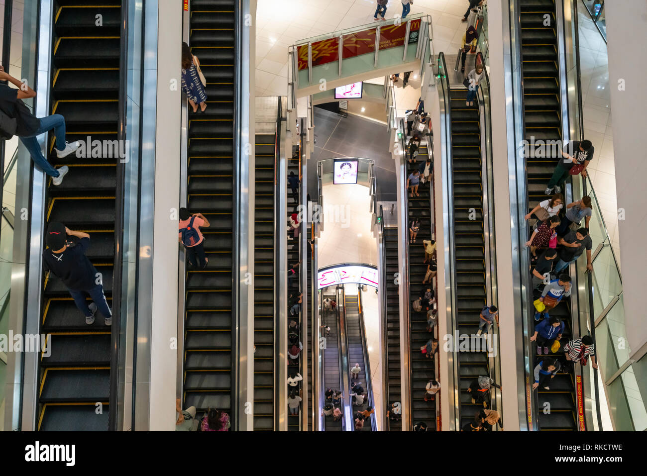 Kuala Lumpur, Malaisie. Janvier 2019. Certains escaliers mécaniques au centre commercial Suria Banque D'Images