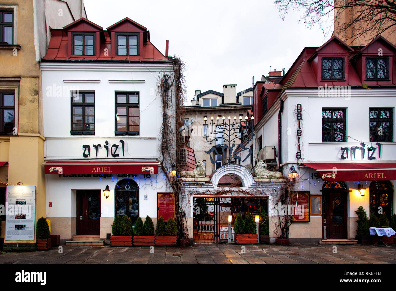 Cracovie, Pologne - 2 janvier 2019 : l'ancien quartier juif de Kazimierz à Cracovie Pologne, le principal centre culturel du judaïsme polonais depuis des siècles Banque D'Images Cracovie, Pologne - 2 janvier 2019 : l'ancien quartier juif de Kazimierz à Cracovie Pologne, le principal centre culturel du judaïsme polonais depuis des siècles Banque D'Images
