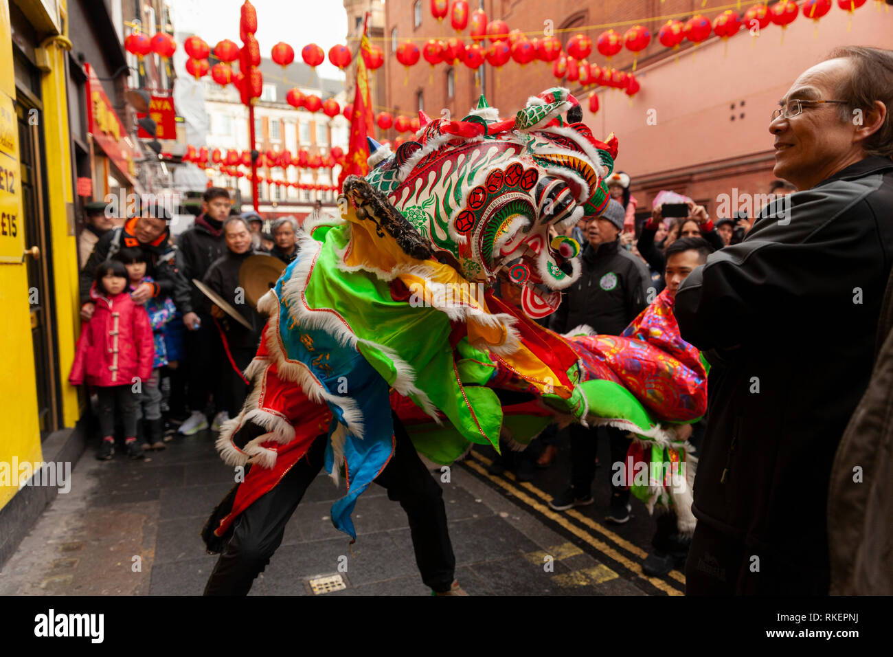 Londres, Royaume-Uni, 10 février 2019. Célébration du Nouvel an chinois à China Town, Soho, London, UK où toutes les visites de Dragon des magasins chinois. Alamy/Harishkumar Shah Banque D'Images