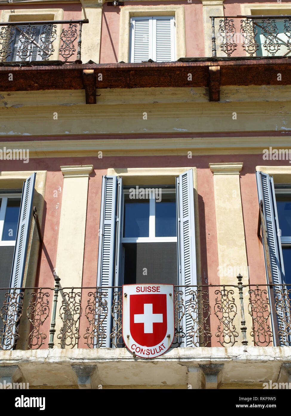 Consulat de Suisse à la baie de Garitsa, Corfu Town, Kerkyra, Grèce Banque D'Images