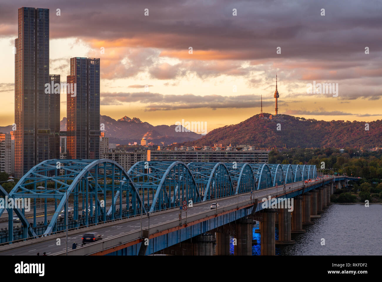 En vue de la nuit de Séoul en Corée du sud de la rivière Han Banque D'Images